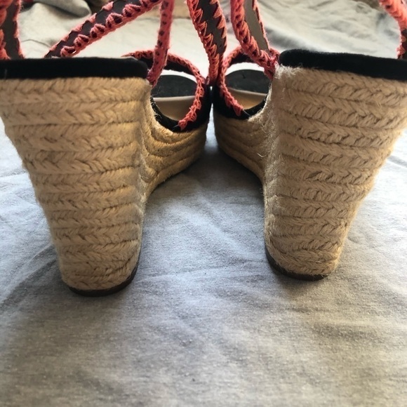 NWOT Indigo Rd. Black & Pink Stitch Jute Wedges - Picture 7 of 7